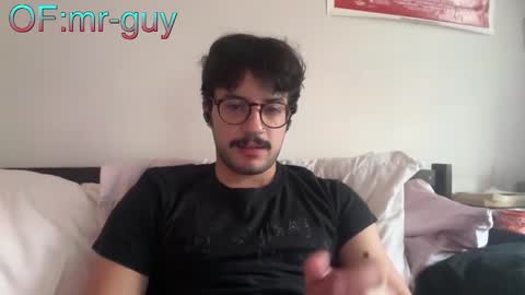 Snapshot of _mrguy_ chatting on March 2026 09:21:02 PM _mrguy_ online show from March 2026 09:21:02 PM