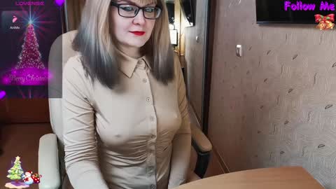 MagicWoman online show from February 2025 10:01:01 PM