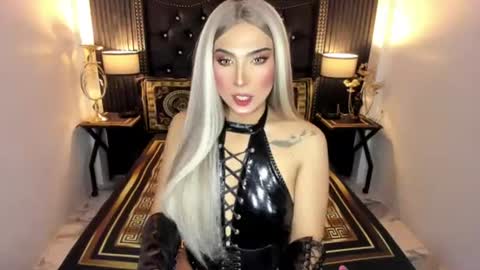 Snapshot of _natashacooper_ chatting on July 2026 05:15:02 PM _natashacooper_ online show from July 2026 05:15:02 PM