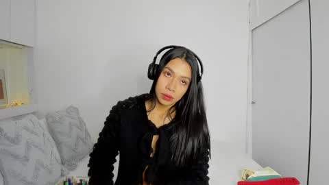 Snapshot of _nathaliesex chatting on April 2026 06:09:02 AM independent model natha online show from April 2026 06:09:02 AM