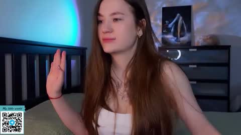 Mia with a big heart  online show from October 2025 11:39:01 AM