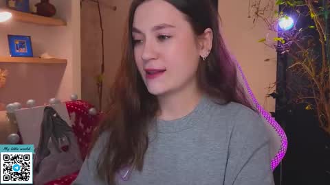 Mia with a big heart  online show from December 2025 03:34:01 AM