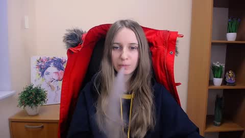 Snapshot of _nicole_new chatting on December 2024 09:33:01 AM Nica online show from December 2024 09:33:01 AM