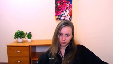 Snapshot of _nicole_new chatting on February 2025 03:41:02 PM Nica online show from February 2025 03:41:02 PM