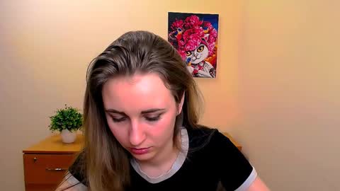 Snapshot of _nicole_new chatting on March 2025 12:48:02 PM Nica online show from March 2025 12:48:02 PM