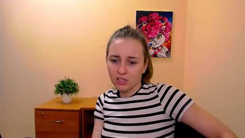 Snapshot of _nicole_new chatting on March 2025 01:23:02 PM Nica online show from March 2025 01:23:02 PM