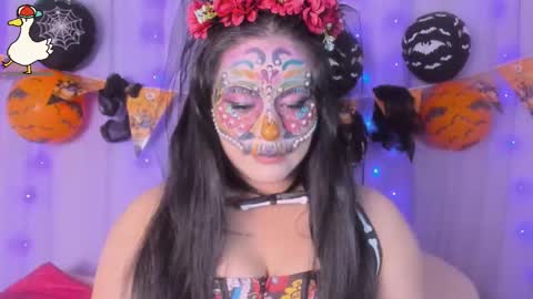 niiky online show from October 2025 12:30:01 PM