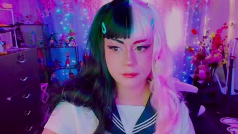 niiky online show from May 2026 04:46:02 PM