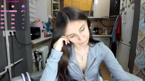 Snapshot of _nika_kik chatting on April 2026 06:10:01 PM Nika online show from April 2026 06:10:01 PM