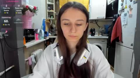 Snapshot of _nika_kik chatting on May 2026 05:20:02 PM Nika online show from May 2026 05:20:02 PM