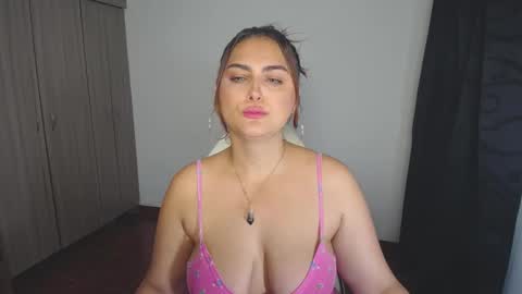 Nina  online show from December 2024 03:31:02 AM