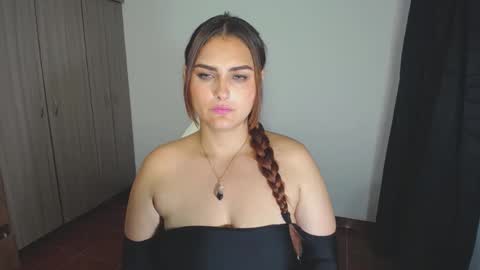 Nina  online show from December 2024 03:03:02 AM