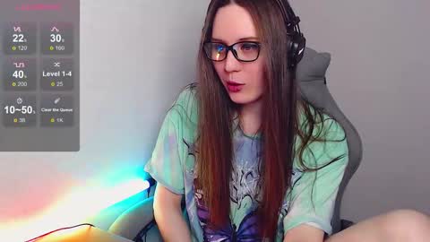 Tracy online show from November 2025 03:12:02 PM