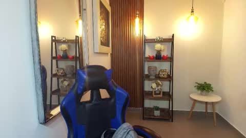 Olivia online show from January 2026 10:53:01 AM