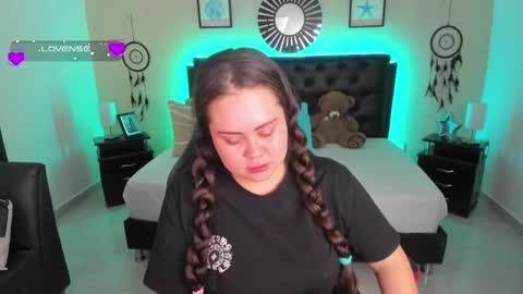 Olivia jones online show from September 2025 11:54:02 AM