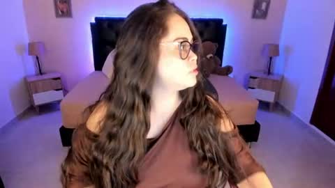 Olivia jones online show from July 2026 12:19:01 PM