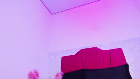 Snapshot of _paula_69 chatting on July 2026 05:37:02 PM Pau online show from July 2026 05:37:02 PM