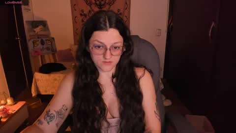 violeta ig  online show from June 2026 03:01:01 AM