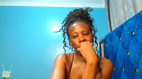 Snapshot of _peach_p chatting on March 2025 07:03:01 AM Peach online show from March 2025 07:03:01 AM