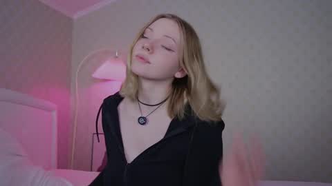 Viktoria online show from March 2026 04:12:02 PM