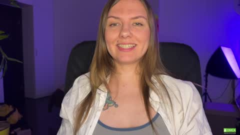  HADLY today day-off see u online 0112  online show from December 2024 05:11:01 PM