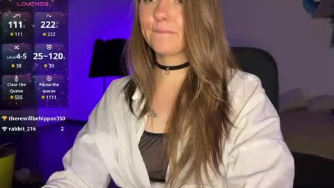  HADLY today day-off see u online 0112  online show from February 2025 08:24:01 PM