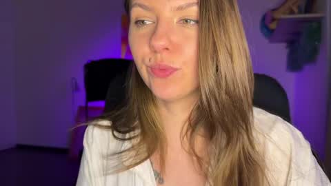  HADLY today day-off see u online 0112  online show from February 2025 05:18:02 PM