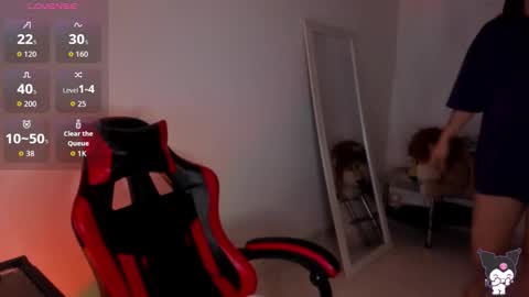 Stefany online show from October 2025 10:56:02 AM