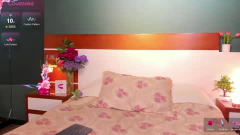 Snapshot of _redfoxxx_ chatting on July 2026 11:27:01 AM You can tell me Mariana online show from July 2026 11:27:01 AM
