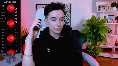 Snapshot of _rein_ramm chatting on January 2025 12:16:01 PM Rein online show from January 2025 12:16:01 PM