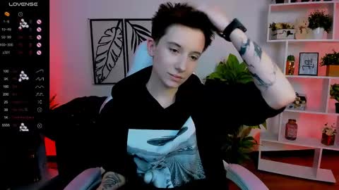 Snapshot of _rein_ramm chatting on February 2025 09:09:02 AM Rein online show from February 2025 09:09:02 AM