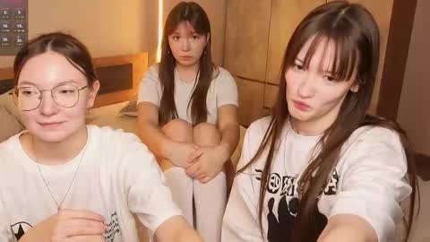 LISSAPVT IS OPEN online show from November 2025 04:40:02 PM