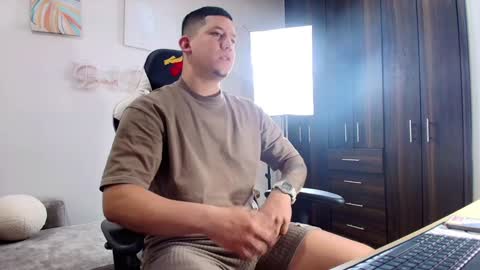 Roberto online show from January 2025 01:21:02 PM