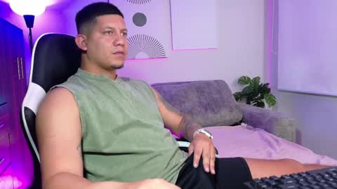 Snapshot of _robertobaggio chatting on May 2026 06:40:01 AM Roberto online show from May 2026 06:40:01 AM