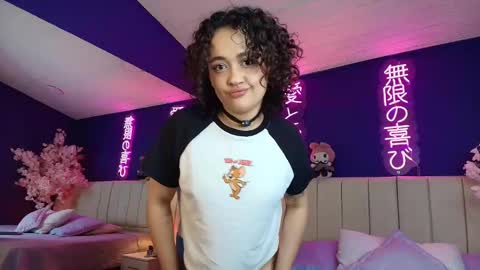 Snapshot of _sarahrose chatting on March 2026 04:07:02 AM Sara online show from March 2026 04:07:02 AM