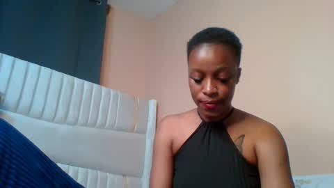 _sassydiva_ online show from November 2025 07:16:02 PM