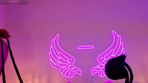 Scarlett online show from September 2025 06:39:02 AM