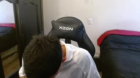 Snapshot of _schnnneider_ chatting on September 2025 04:51:02 PM SCHNEIDER online show from September 2025 04:51:02 PM