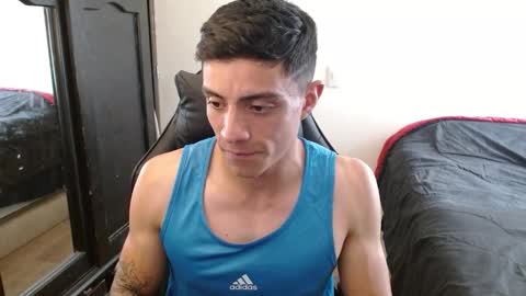 Snapshot of _schnnneider_ chatting on October 2025 08:30:02 PM SCHNEIDER online show from October 2025 08:30:02 PM