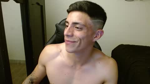 Snapshot of _schnnneider_ chatting on October 2025 04:26:01 AM SCHNEIDER online show from October 2025 04:26:01 AM