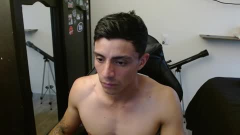 Snapshot of _schnnneider_ chatting on April 2026 10:14:02 PM SCHNEIDER online show from April 2026 10:14:02 PM