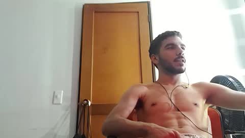 Snapshot of _sebas69 chatting on May 2026 12:33:01 PM _sebas69 online show from May 2026 12:33:01 PM