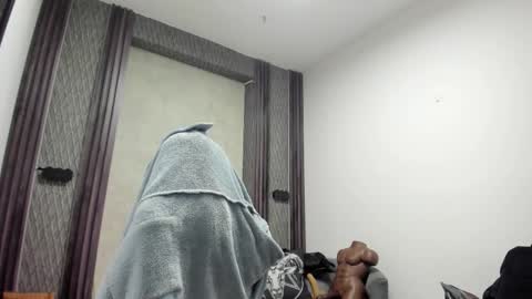 Selene online show from March 2026 01:32:02 AM