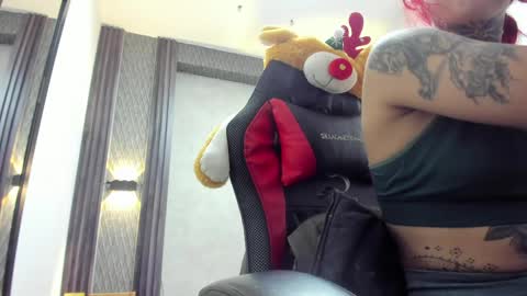 Selene online show from April 2026 01:25:01 AM