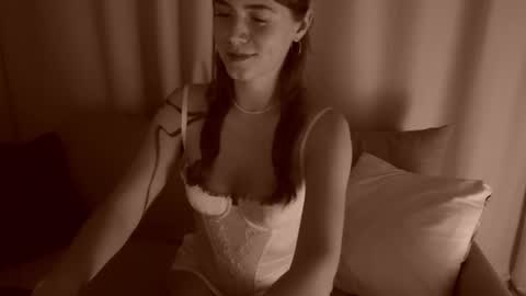 Lia online show from November 2025 08:41:02 PM