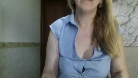 Snapshot of _sexyxsveta_ chatting on June 2026 03:59:02 AM SexyXSveta online show from June 2026 03:59:02 AM