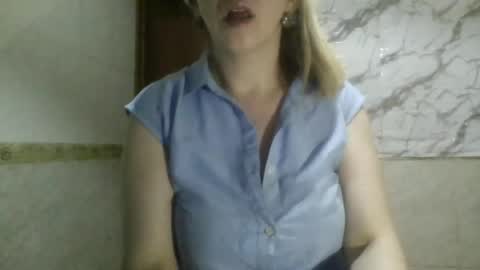 Snapshot of _sexyxsveta_ chatting on June 2026 08:35:01 PM SexyXSveta online show from June 2026 08:35:01 PM