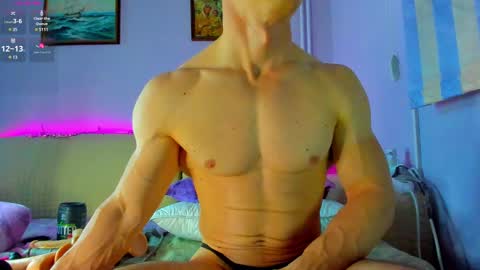 Nik online show from February 2025 09:47:02 PM