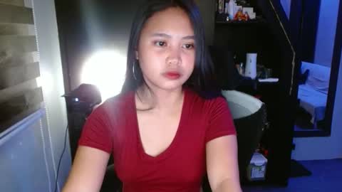 _shinelee online show from February 2026 07:54:01 PM