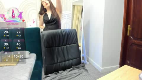 Snapshot of _shy_jenny_ chatting on April 2026 01:05:02 AM Shy Jenny online show from April 2026 01:05:02 AM